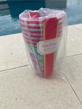Lilly Pulitzer Poolside cups NWT Set of 6 - 14 oz cups in Totally Blossom- New